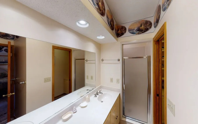 Barronhaus 4 Bedroom Home