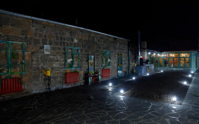 Onoyi Tun Guest House