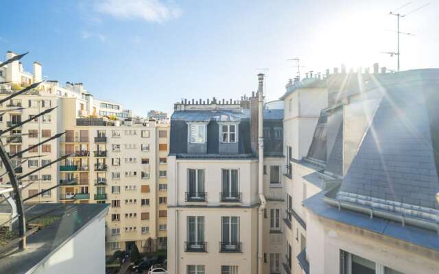 Versailles Expo Studio