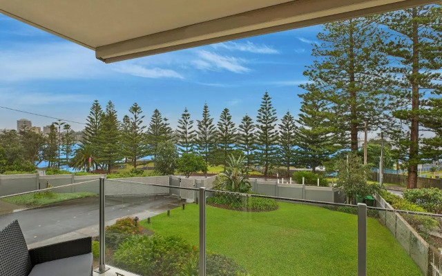 Regency Court 4