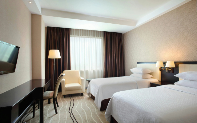 Four Points by Sheraton Medan – Guest Rooms – Medan