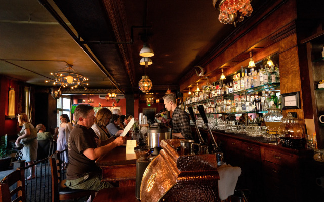 McMenamins Elk Temple