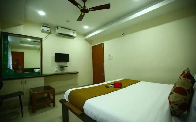OYO 1223 Maruthi Residency
