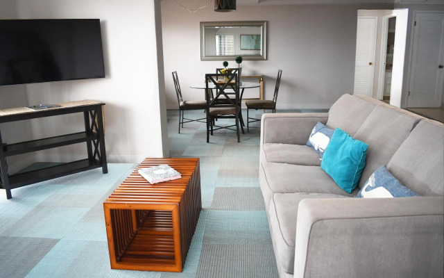 La Jolla Cove Suites