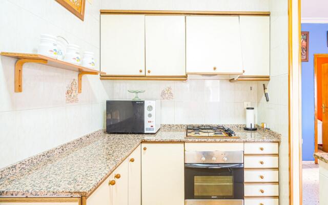 Delightful Holiday Home in Callosa d' Ensarria With Pool