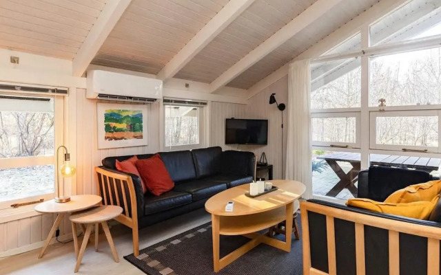6 Person Holiday Home in Hals