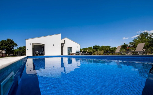 Villa XO