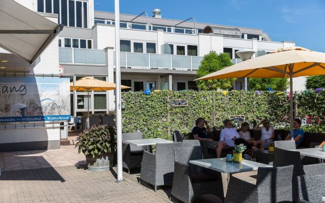 Strandhotel Bos en Duin