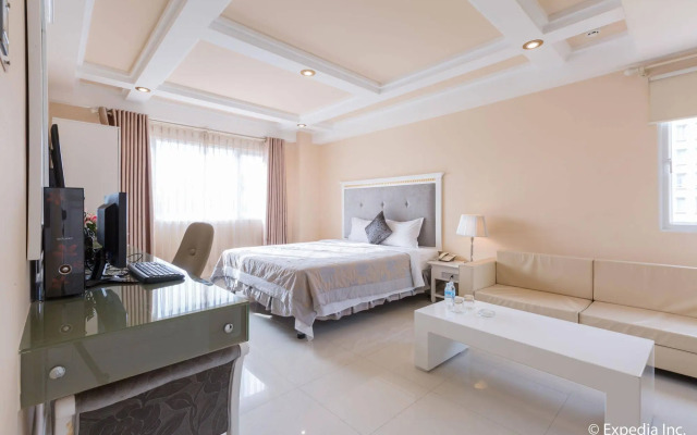 Dyn Opera Hotel