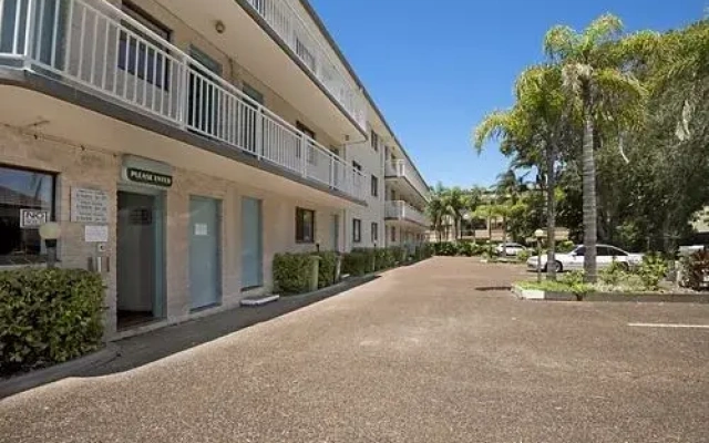 Allamanda Apartments