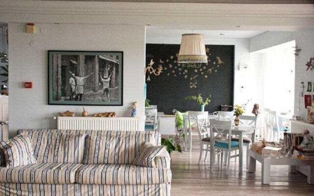 Guesthouse Vissinokipos