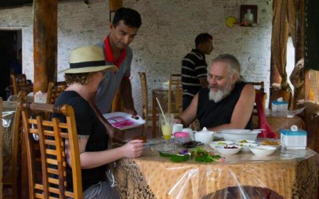 Nirwana Tourist Lodge