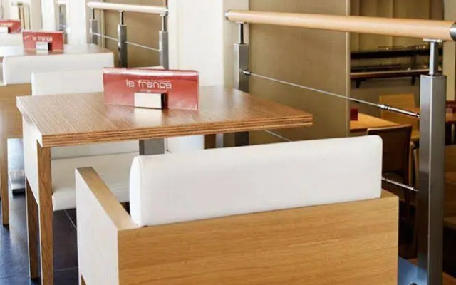 Hotel Abelha Le France