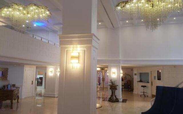 Private 2/2 Beachfront Jr Ste Condo