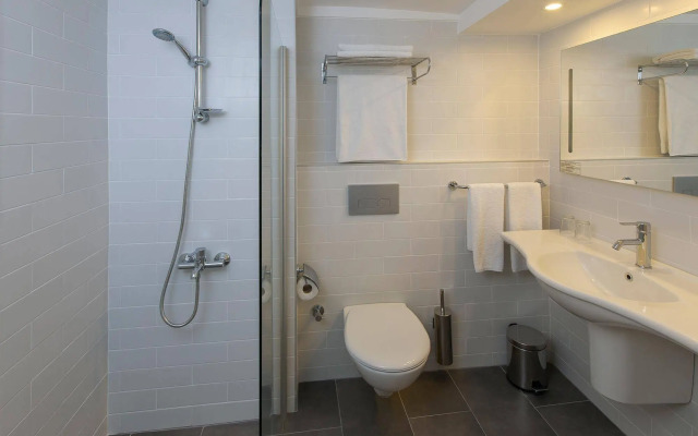 The Beachfront Hotel Adult Only 16 Plus