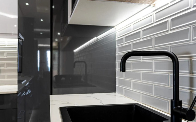 Luxurious 3 bedroom beach front apartment