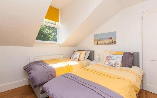 Central Broadstairs Apartment Close to Beach