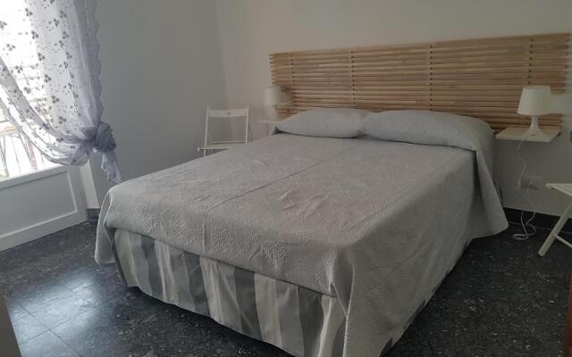 Bea's Apartment - The window to the sea - Seafront