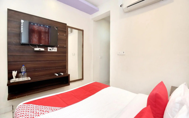 OYO 8664 Hotel 1st Choice