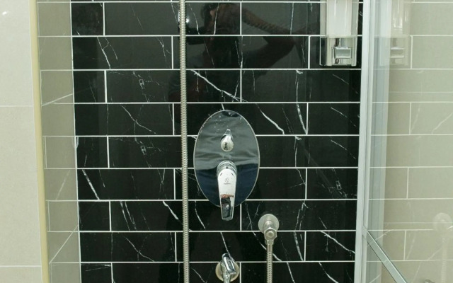 Savana Hotel & Serviced Apartments