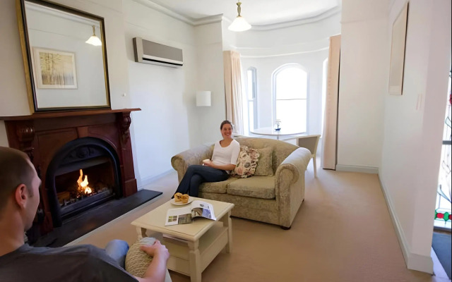 Brice Hill Country Lodge