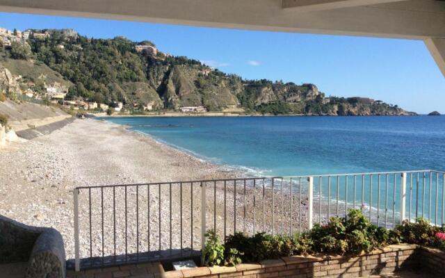 Taormina Stationhouse