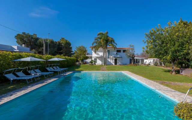 Villa D'Aquino 8+2 in Casarano