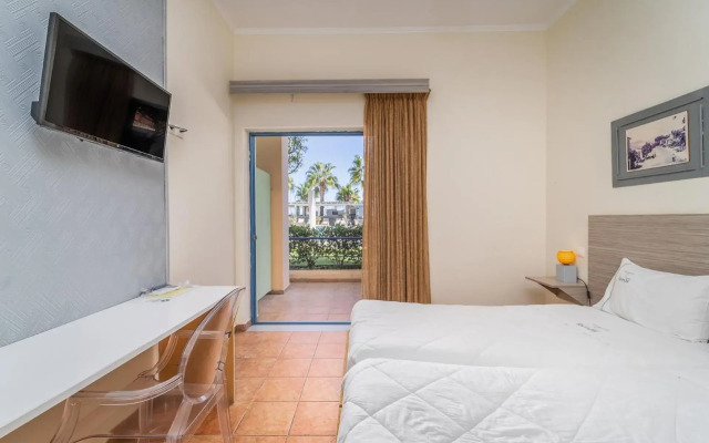 Ianos Hotel