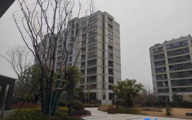 Lilac Cinema Select Apartment (Banshan Mingfu Branch)