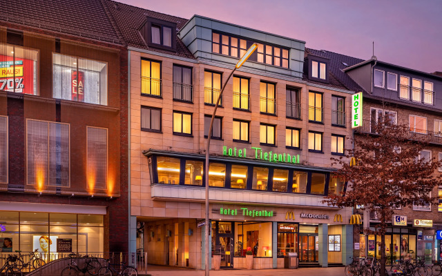 Garner Hotel Hamburg Wandsbek Marktplatz by IHG