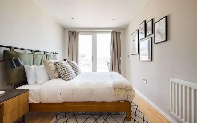 The Nine Elms Lane Arms - Stunning & Bright 2bdr Flat With Balconies