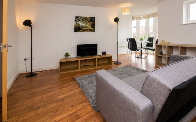 Royale Blenheim Apartment