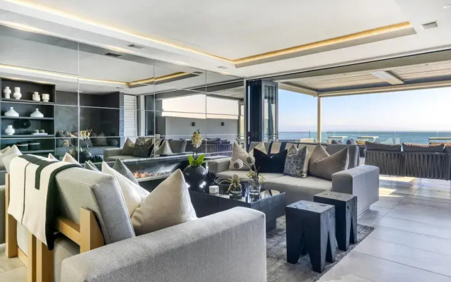 Barley Beach Luxury Penthouse - Camps Bay