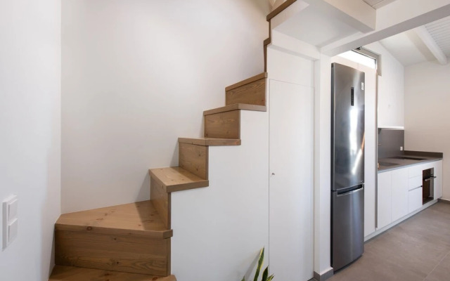 Theros Residence
