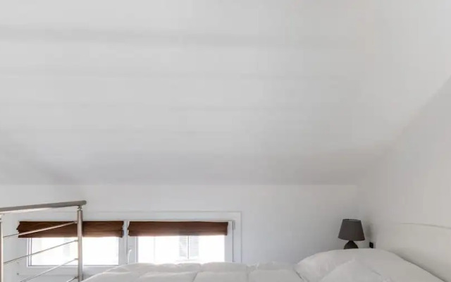 Sant Isaia 78 - Cozy Mezzanine Apartment