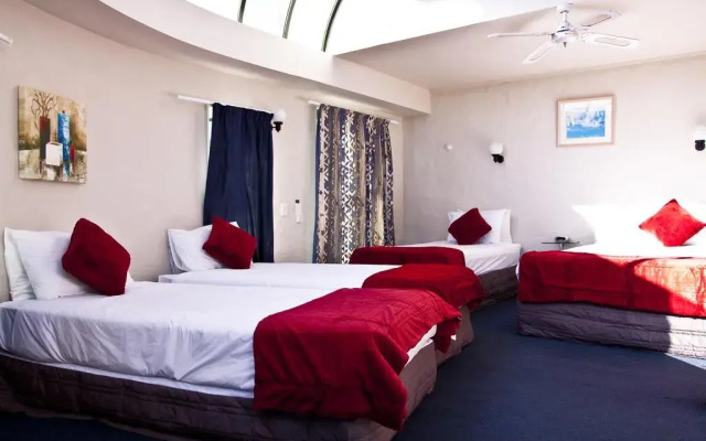 Parklane Motor Lodge