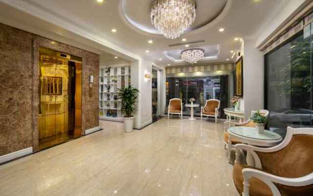 CBon Hotel Do Quang