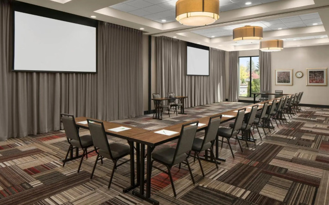 Holiday Inn Portland West - Hillsboro by IHG