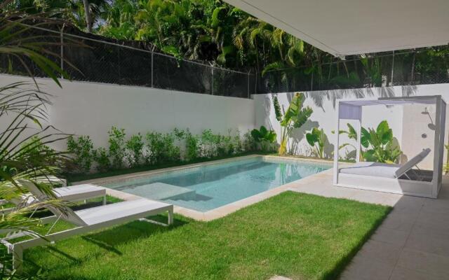 Oceans Views apartment with private jacuzzi, BGSB3