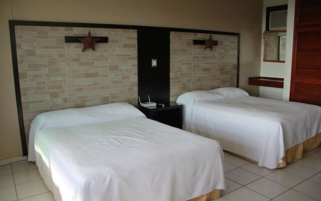 Suites Brisas Cancun