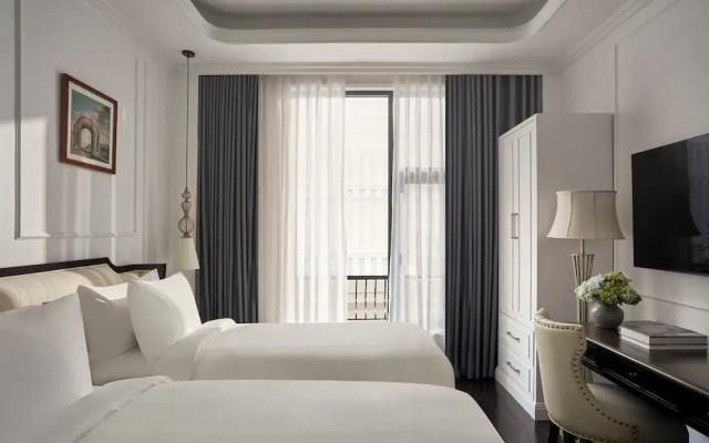 Nia Hotel