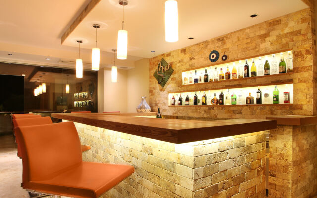 Saylam Suites