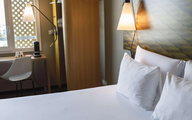 ibis Lyon Carré de Soie