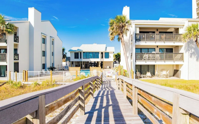 Shipwatch Surf & Yacht #301d