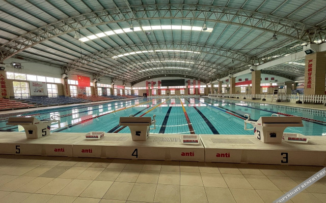 Starway Hotel (Wenxi Swimming Pool)