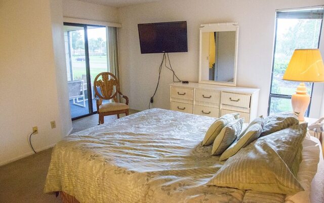 Clubview Country Club 2 Bedroom Condo