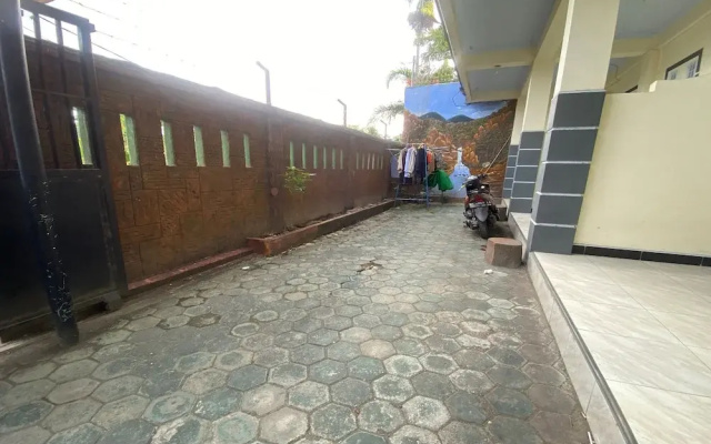OYO Life 93401 Kos Putri Alamanda Syariah