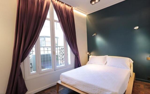 110 m2 golden square, renovated, 20metres croisette, parking private