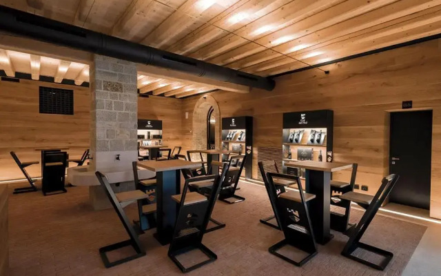 Progress Country & Wine House