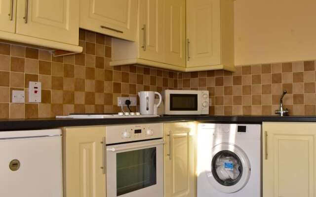 Lesley Grove Apartments